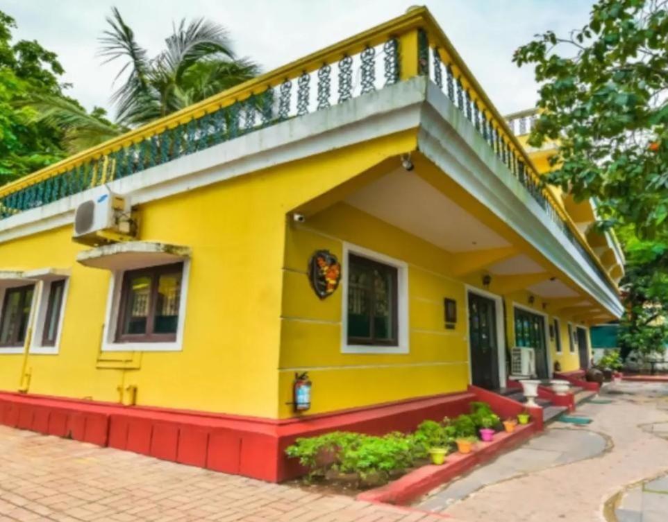 Goa Yellow House Calangute