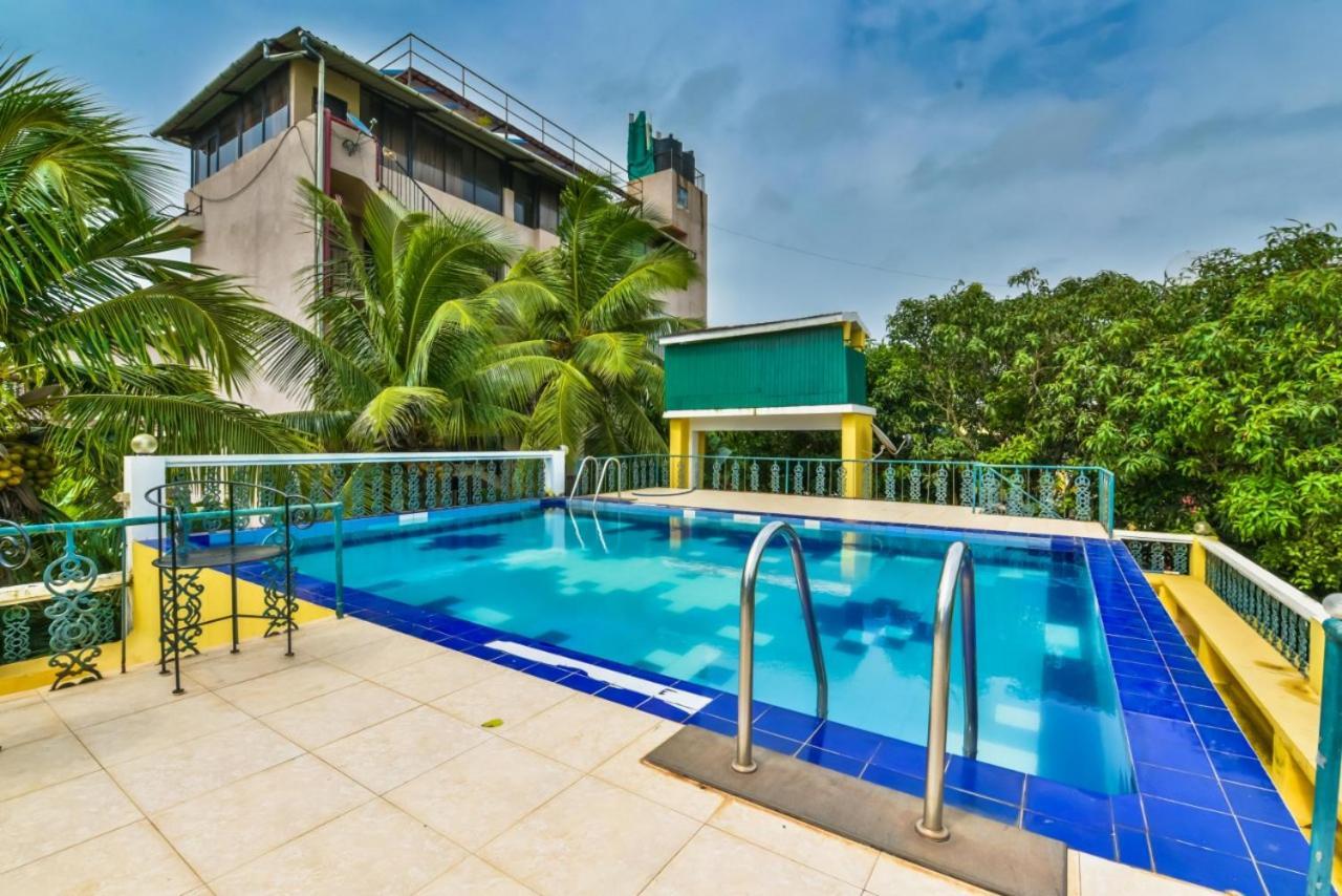 Apartment Goa Yellow House *