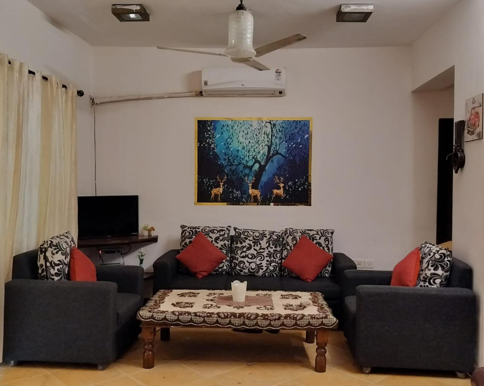 Goa Yellow House * Calangute