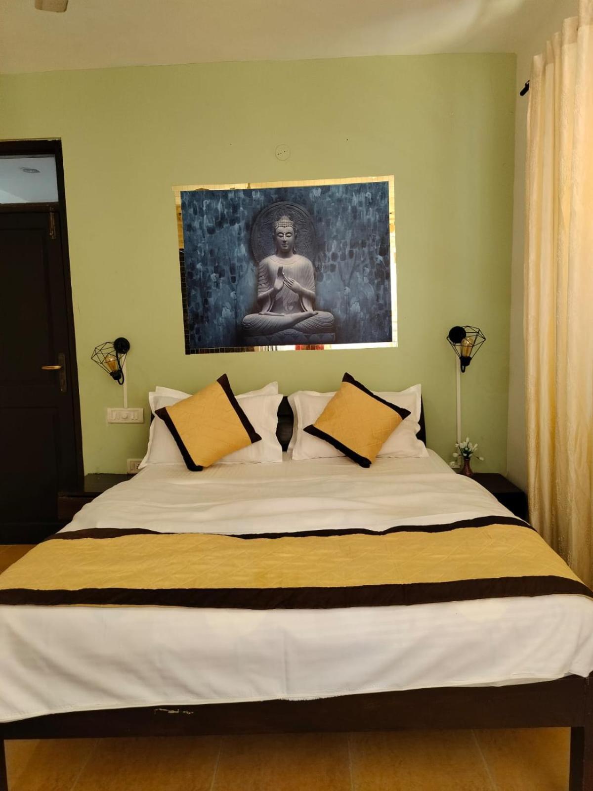 Apartment Goa Yellow House Calangute