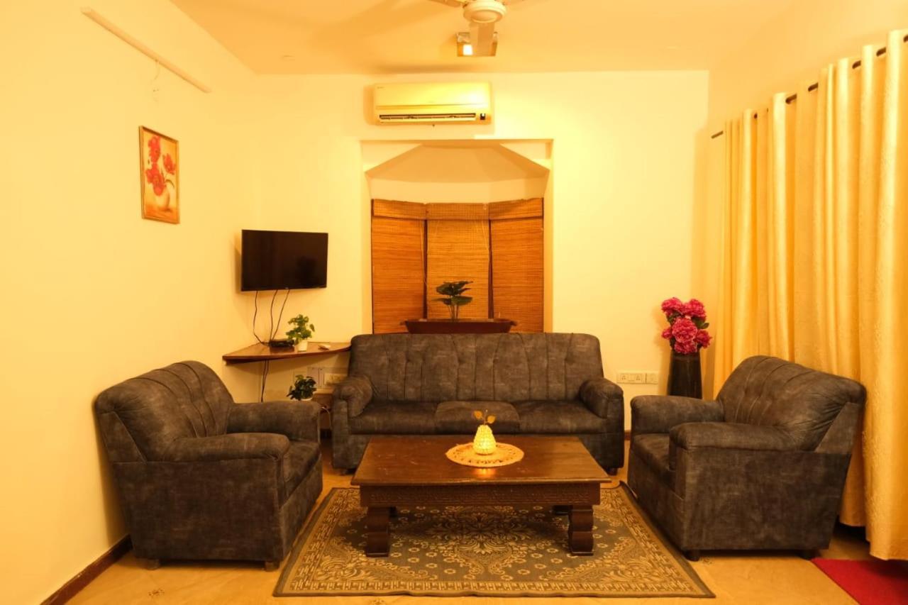 Goa Yellow House Apartment Calangute