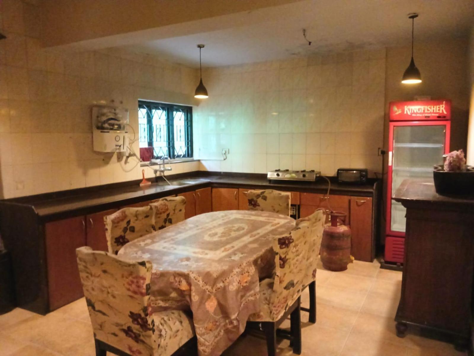 Apartment Goa Yellow House Calangute