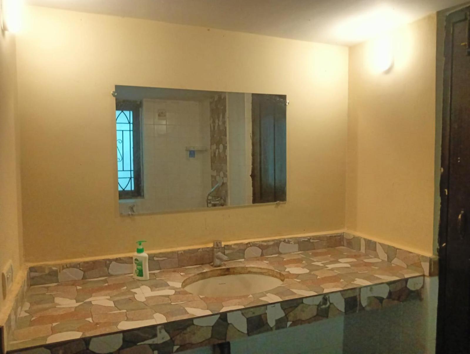 Apartment Goa Yellow House Calangute